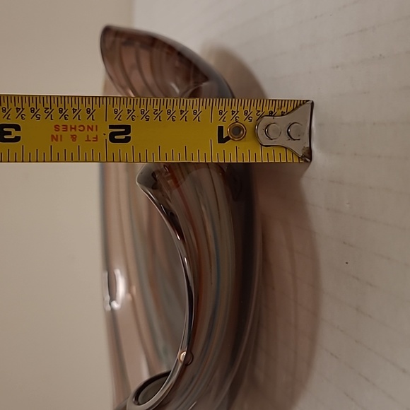 Beautiful Art Glass Ruffled Trinket Dish - Picture 15 of 16